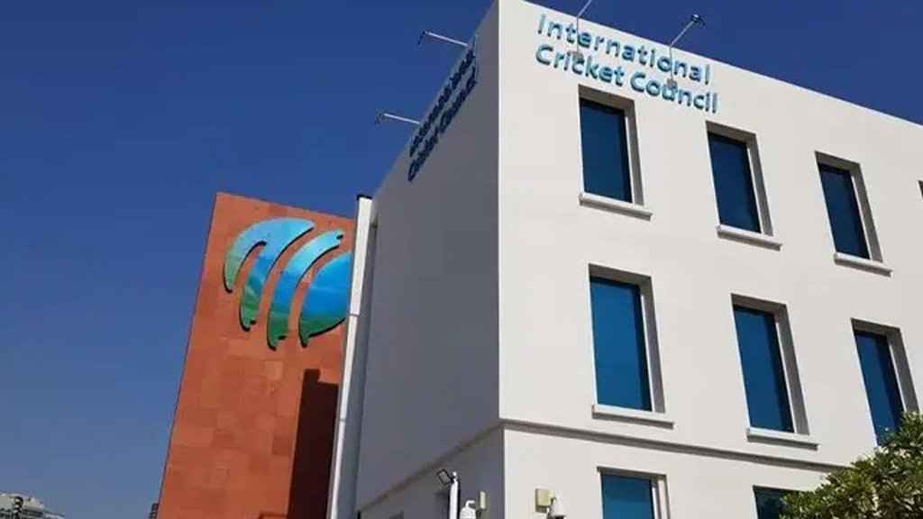 আইসিসির প্রধান নির্বাহীর পদত্যাগ